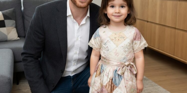 Das Kleid aus Seidentüchern