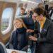 SIE SCHLIEF IN 8A — ALS DER KAPITÄN FRAGTE, OB KAMPFPILOTEN AN BORD SEIEN