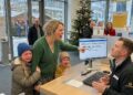 Ein Weihnachtswunder gegen das Vergessen: Wie eine alte Karte meiner Mutter mein Leben in der dunkelsten Nacht rettete