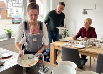 Vor dem Nachtisch kommt die Abrechnung: Wie eine Mutter ihre Tochter aus den Fesseln der Unterdrückung befreite und das Familienerbe rettete