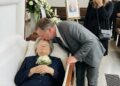 Das Geheimnis unter dem Rot-Ahorn