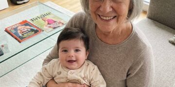 MIT 79 JAHREN BEKAM ICH EIN BABY – MEINE KINDER ZOGEN GEGEN MICH VOR GERICHT, DOCH ALS DER RICHTER FRAGTE, WER DER VATER SEI, KAM NACH 46 JAHREN DIE WAHRHEIT ANS LICHT…