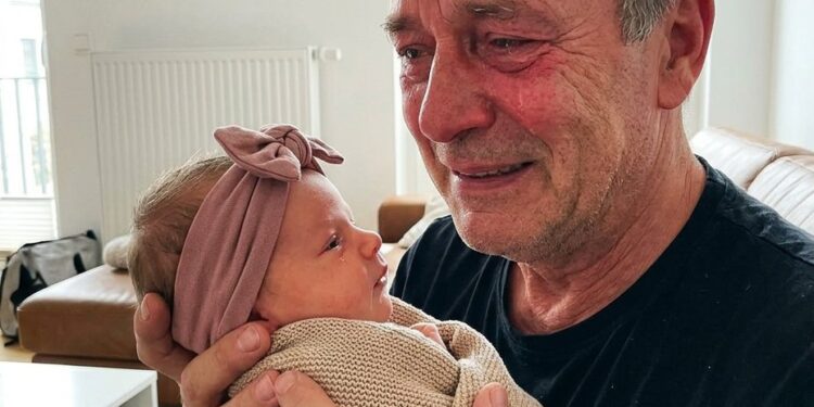 DAS GEHEIMNIS MEINER MUTTER VERBAND MICH MIT DEM VATER MEINER TOCHTER