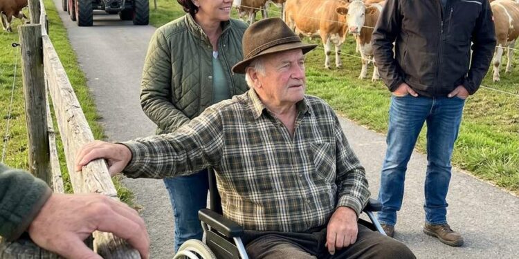 Ich zahlte 75.600 Euro für Papas Pflegeheim – während meine Schwester heimlich 26.000 Euro im Jahr kassierte!